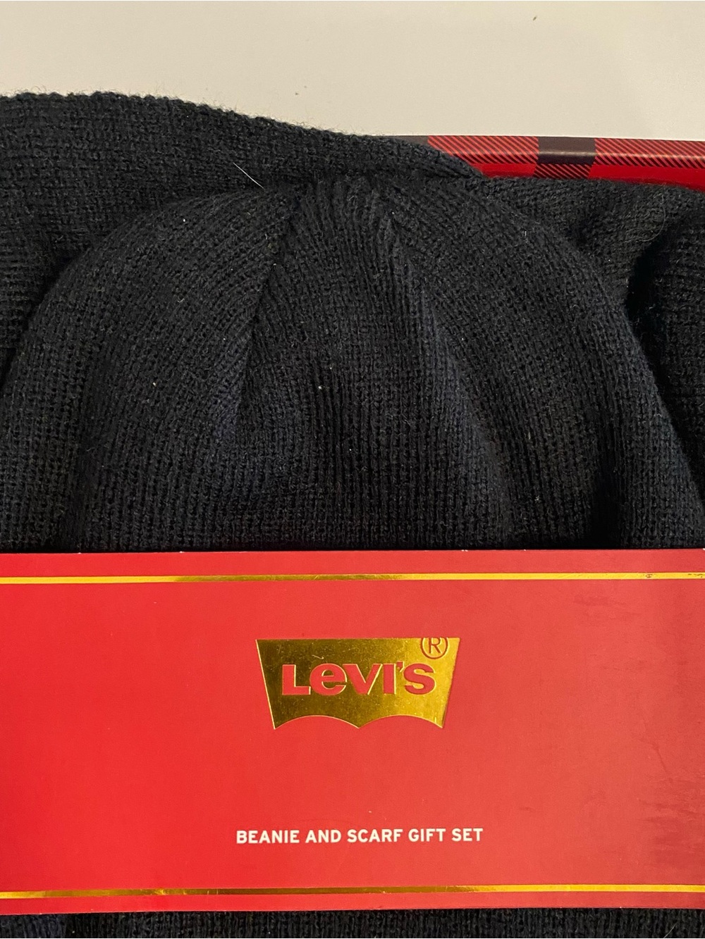 NWT Levi's Men's Beanie and Scarf Winter Gift Set Black OS - Picture 5 of 6